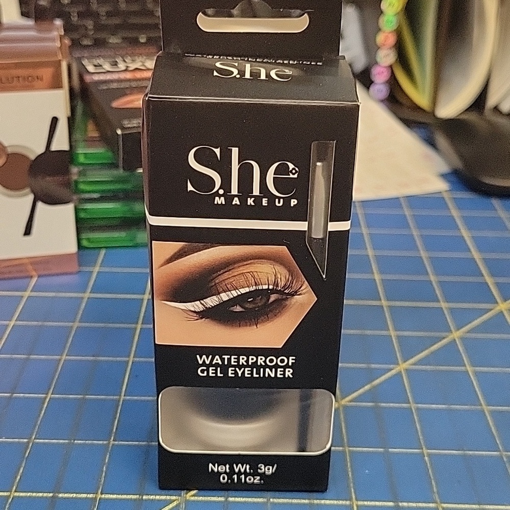 She Makeup Waterproof Gel Eyeliner New in Box - GEL05 White